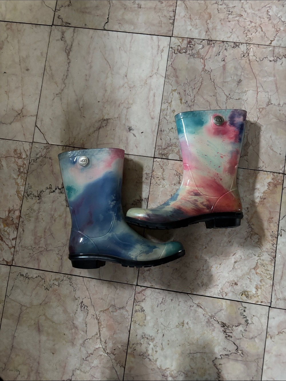 UGG Women's Multicolor Tie-Dye Short Rain Boots